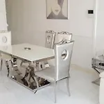 White Luxury Penthouse In Centre * アムステルダム