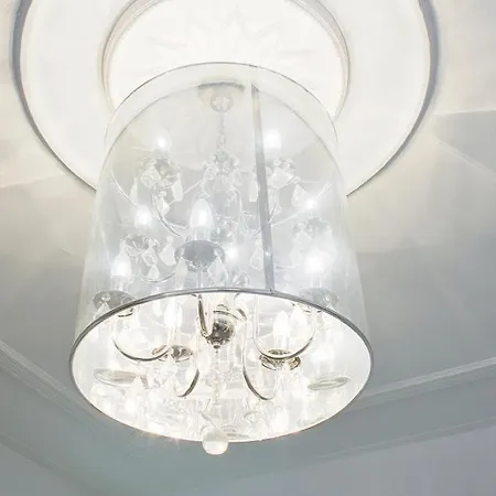 White Luxury Penthouse In Centre *