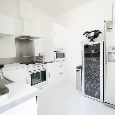 Apartment White Luxury Penthouse In Centre *
