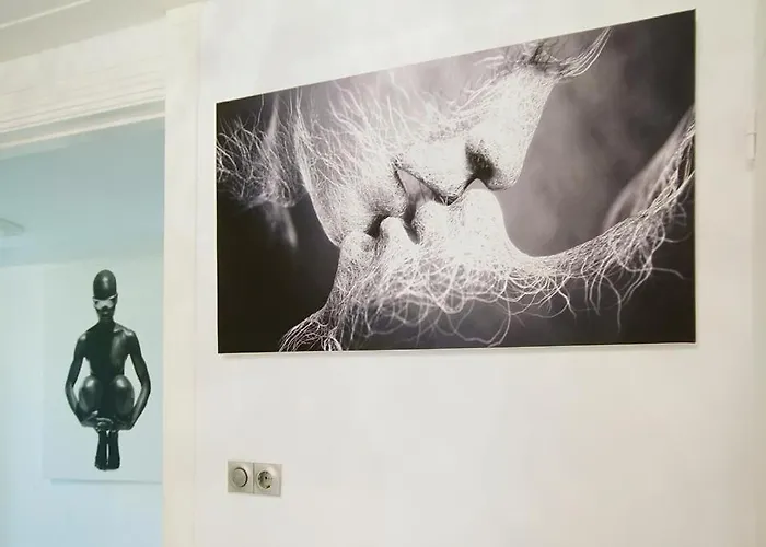 White Luxury Penthouse In Centre דירה אמסטרדם