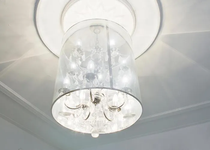 White Luxury Penthouse In Centre *