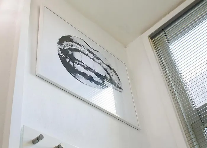 White Luxury Penthouse In Centre * אמסטרדם