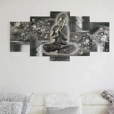 White Luxury Penthouse In Centre *