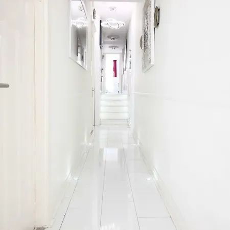 White Luxury Penthouse In Centre Apartamento Amesterdão